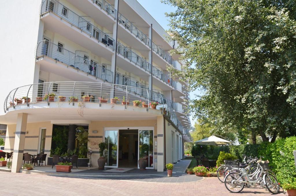 Hotel La Ninfea Montesilvano Marina Exteriör bild