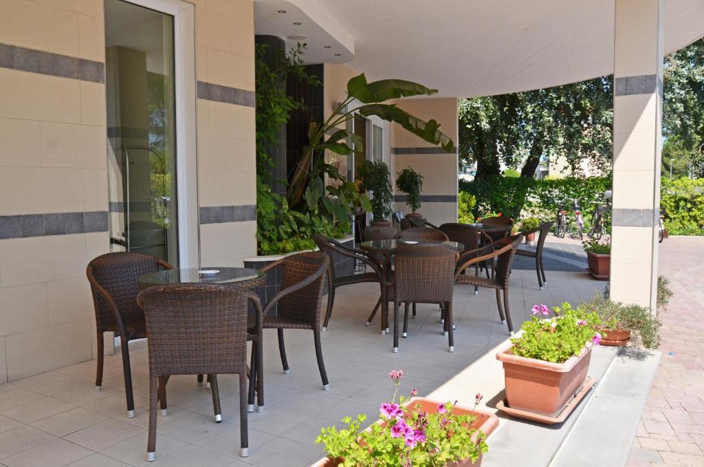 Hotel La Ninfea Montesilvano Marina Exteriör bild