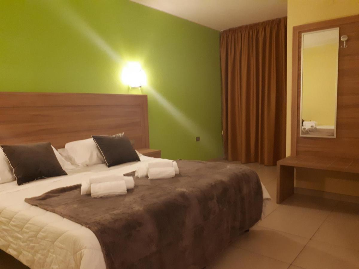 Hotel La Ninfea Montesilvano Marina Exteriör bild
