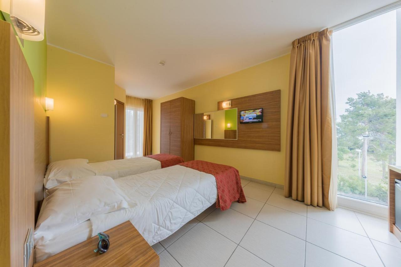 Hotel La Ninfea Montesilvano Marina Exteriör bild